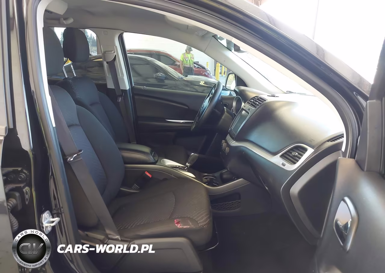2019 Dodge Journey Se VIN:3C4PDCBB1KT862720 - 5