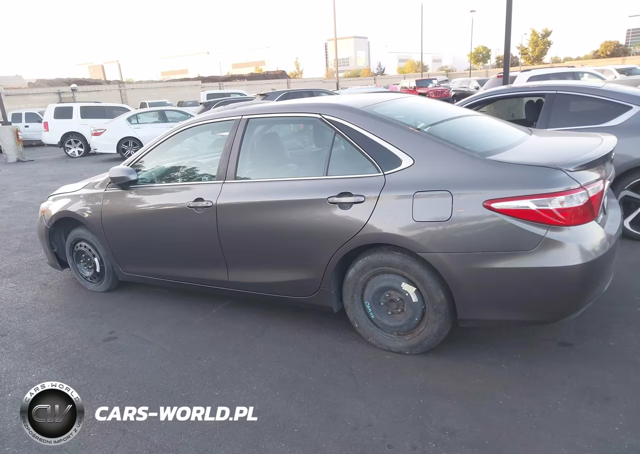 2017 Toyota Camry Se VIN:4T1BF1FK6HU311745 - 15