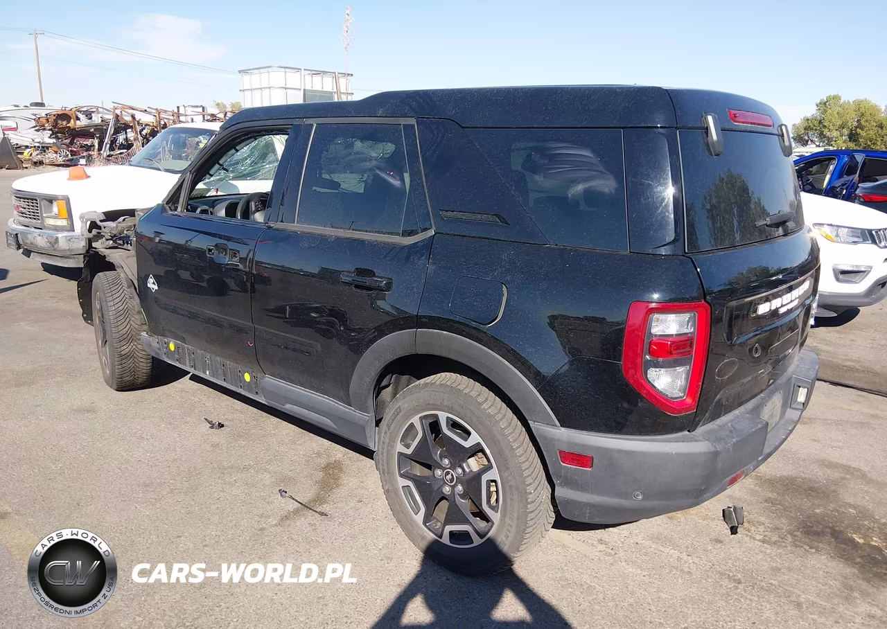 2021 Ford Bronco Sport Outer Banks VIN:3FMCR9C6XMRA68833 - 3