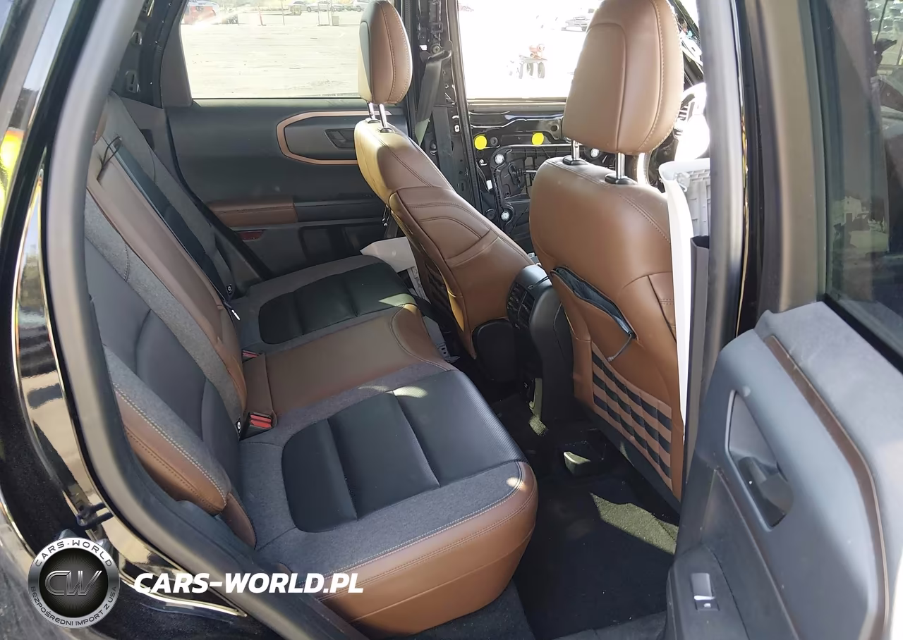 2021 Ford Bronco Sport Outer Banks VIN:3FMCR9C6XMRA68833 - 8