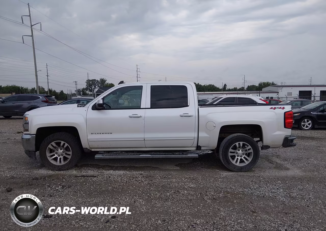 2018 Chevrolet Silverado 1500 1Lt VIN:3GCUKREC5JG176493 - 15