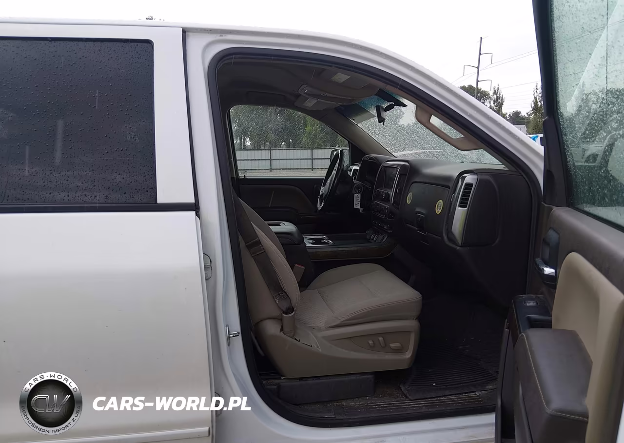 2018 Chevrolet Silverado 1500 1Lt VIN:3GCUKREC5JG176493 - 5