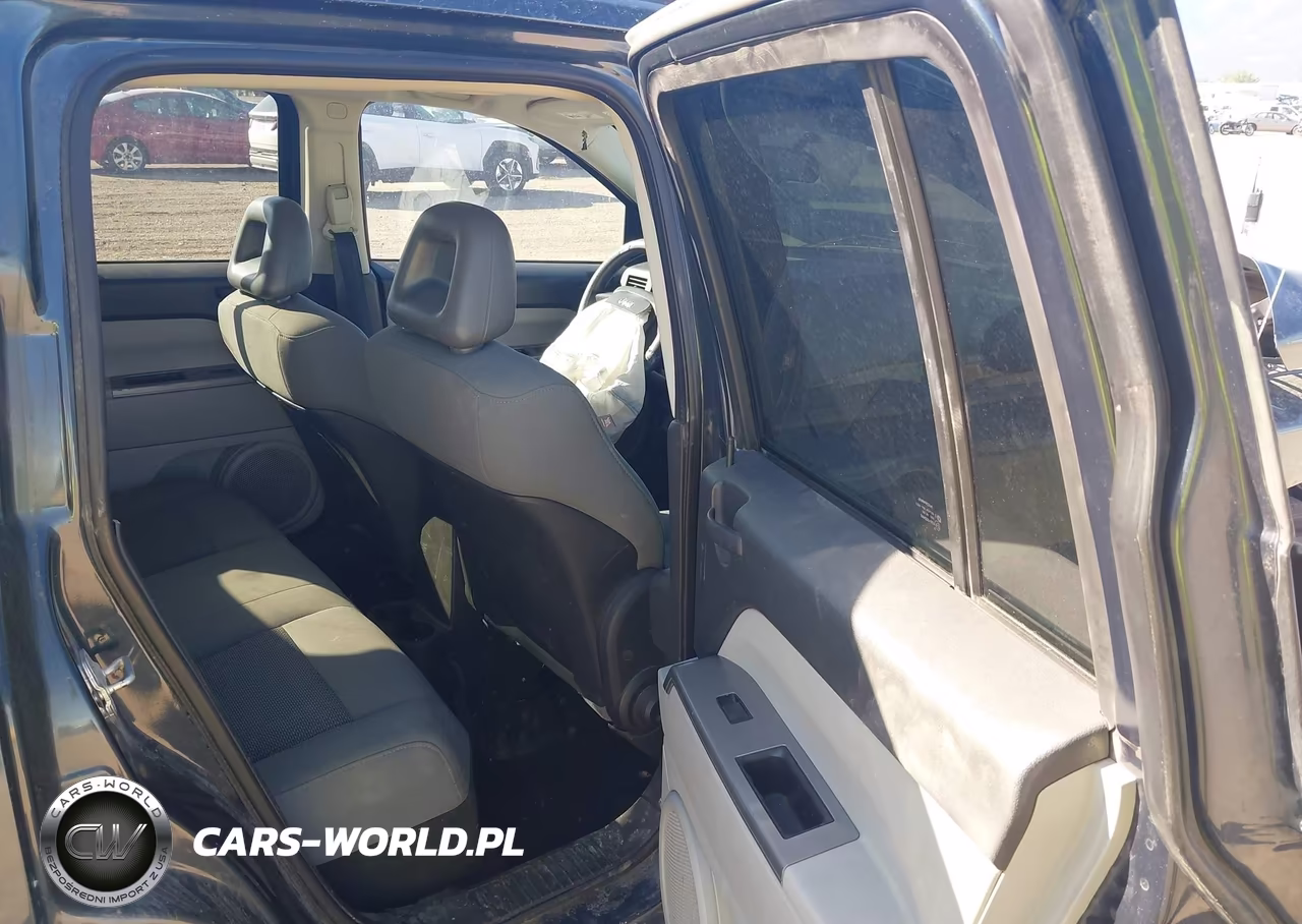 2007 Jeep Compass Sport VIN:1J8FF47W17D256766 - 8