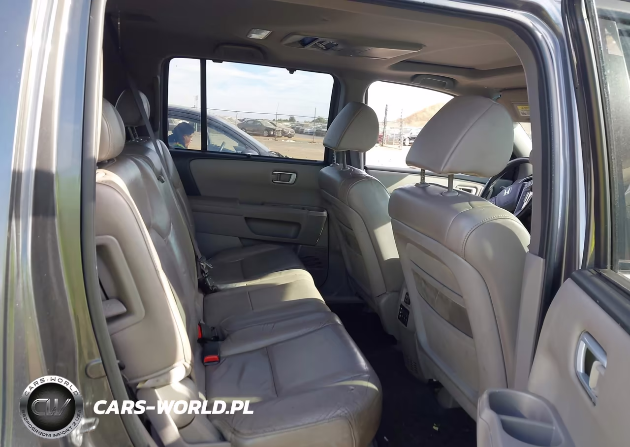 2011 Honda Pilot Touring VIN:5FNYF3H90BB027032 - 8