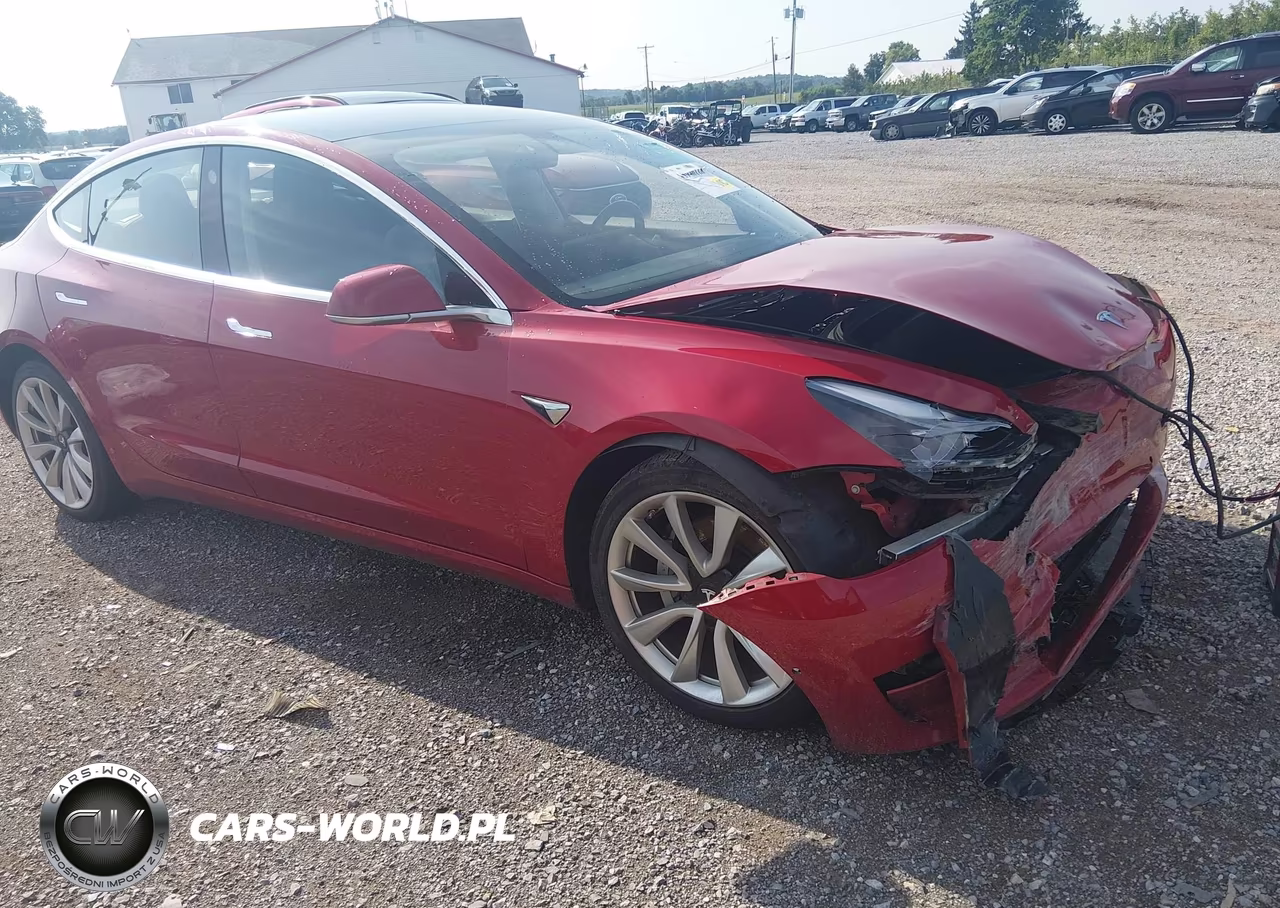 2018 Tesla Model 3 Long Range-Mid Range – zdjęcie 1 z 15