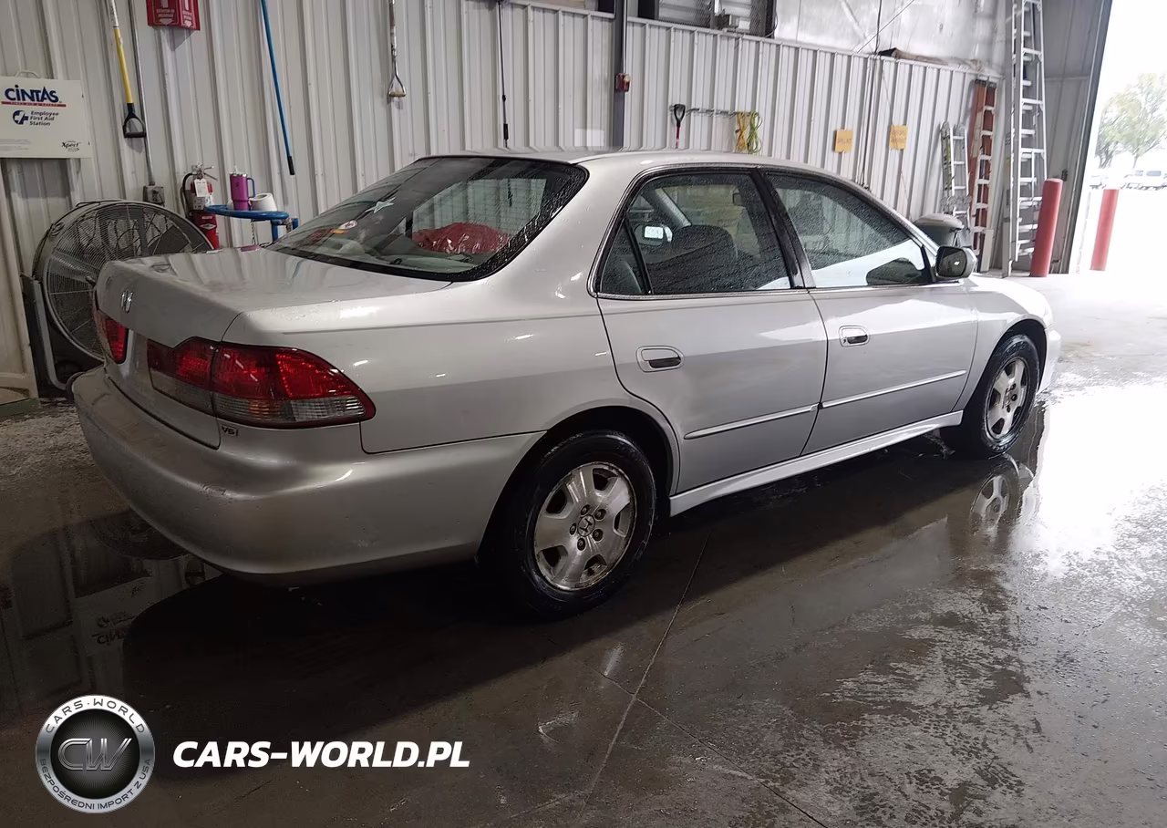 2002 Honda Accord 3.0 Ex VIN:1HGCG16572A007110 - 4