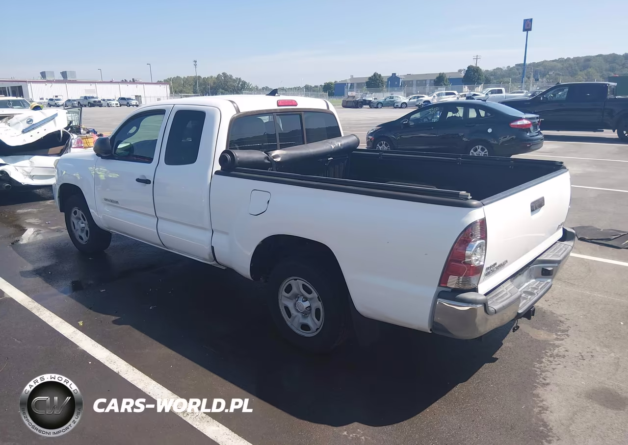 2014 Toyota Tacoma VIN:5TFTX4CNXEX043489 - 3