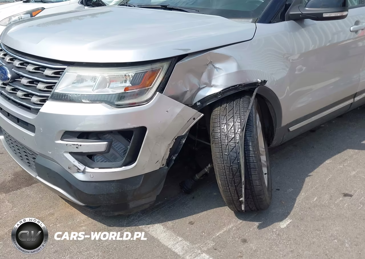 2017 Ford Explorer Xlt VIN:1FM5K7D86HGB59516 - 6