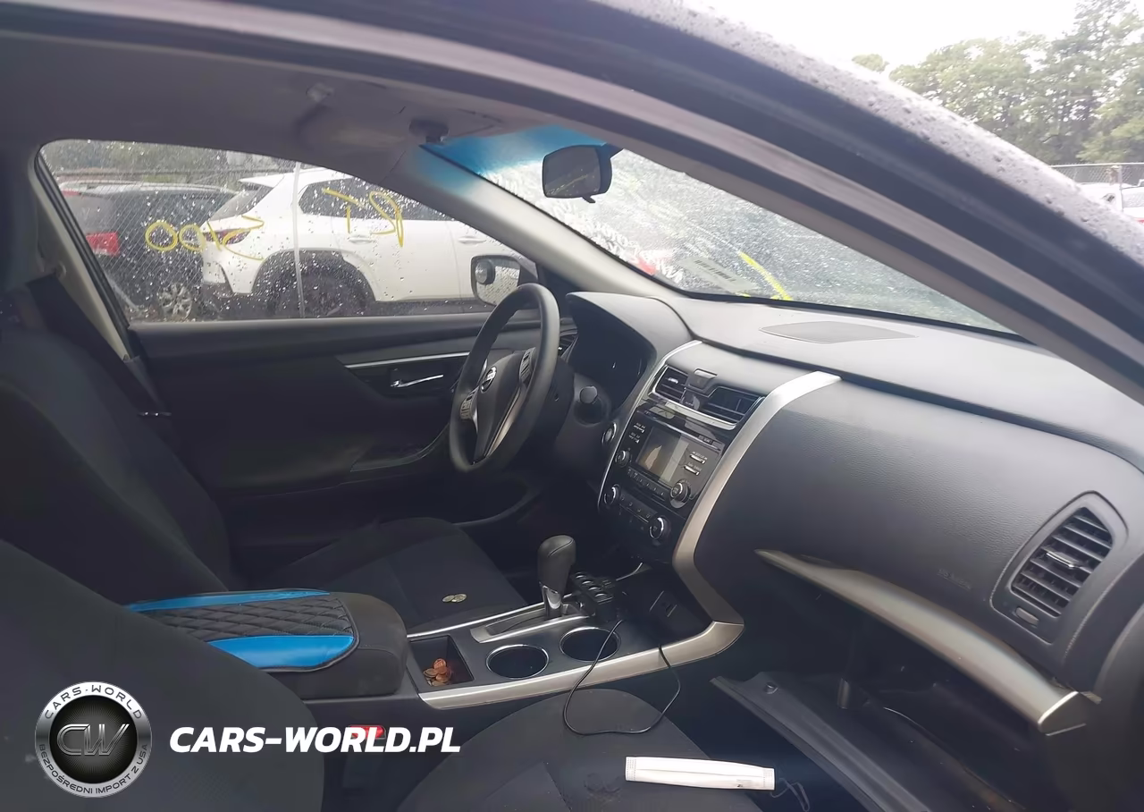 2015 Nissan Altima 2.5 S VIN:1N4AL3AP2FN360851 - 5