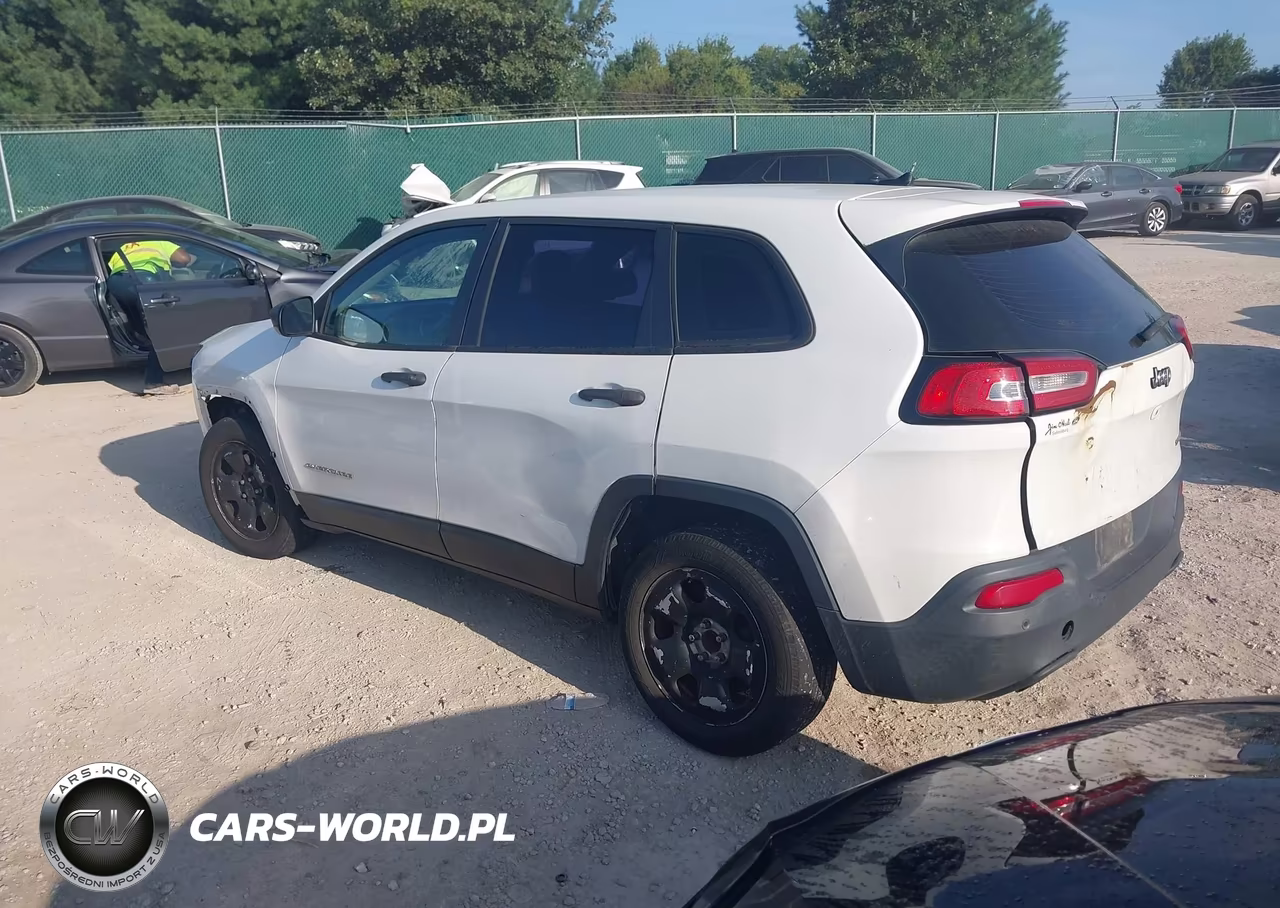 2015 Jeep Cherokee Sport VIN:1C4PJLAB6FW676715 - 3