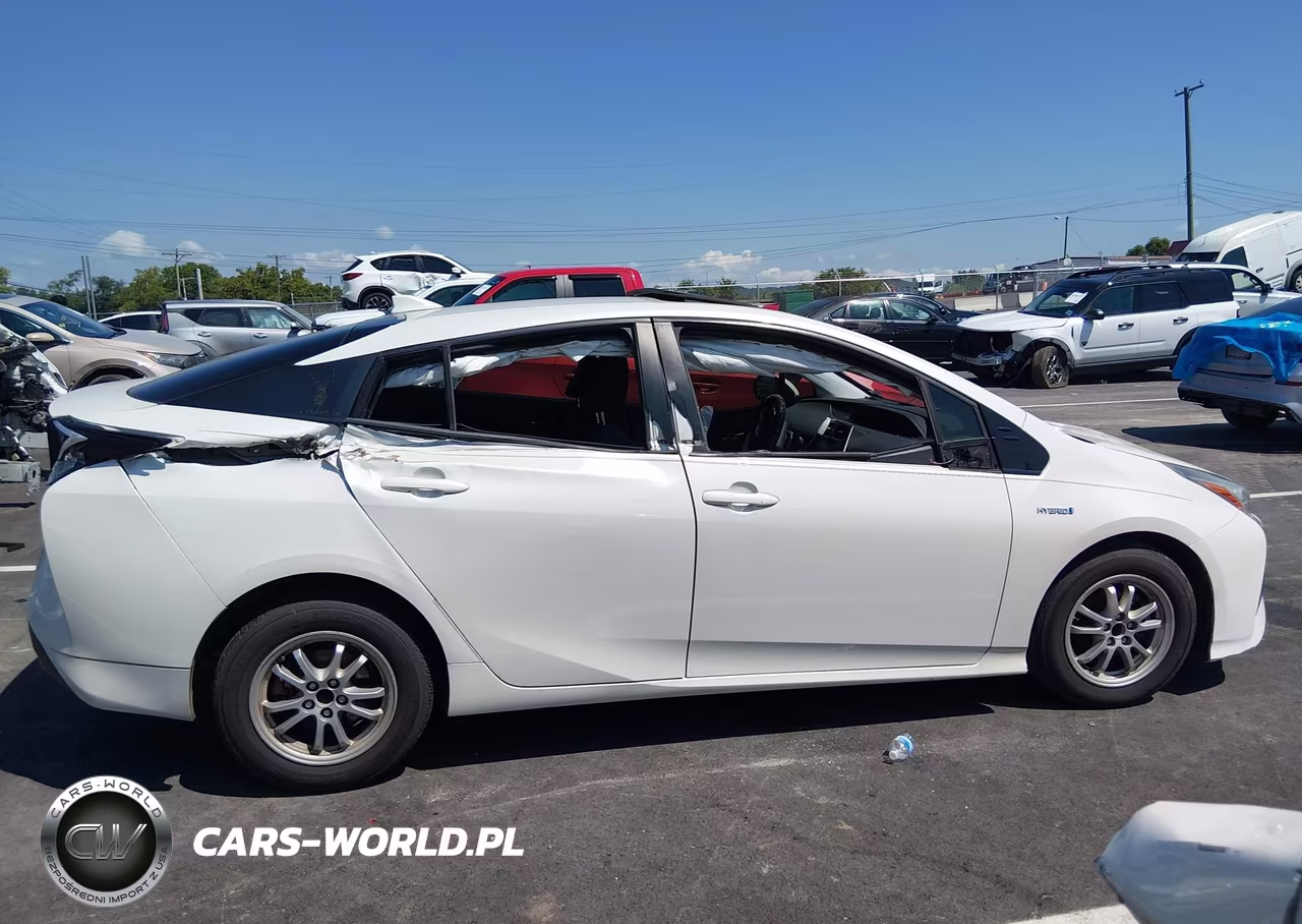 2016 Toyota Prius Three VIN:JTDKARFU1G3017595 - 13