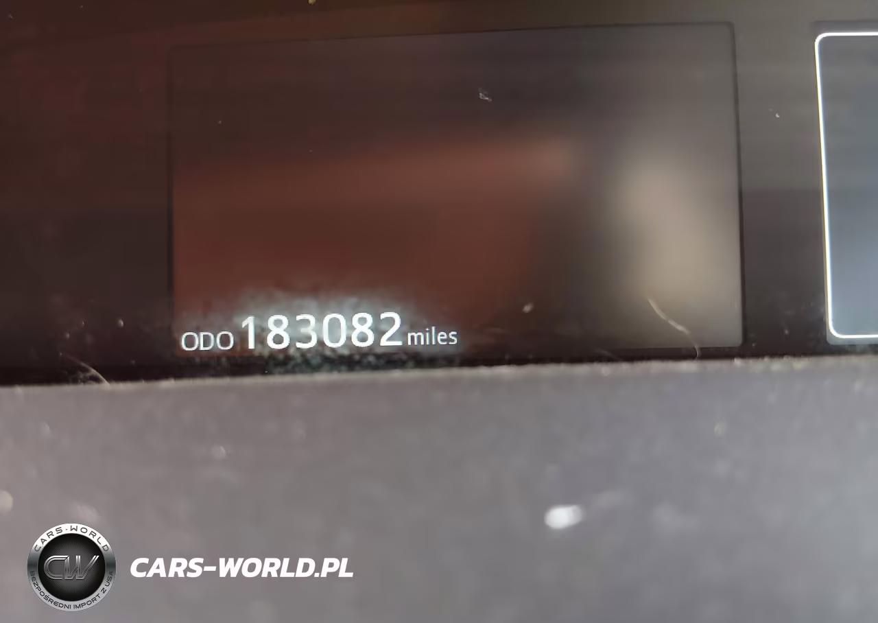 2016 Toyota Prius Three VIN:JTDKARFU1G3017595 - 15