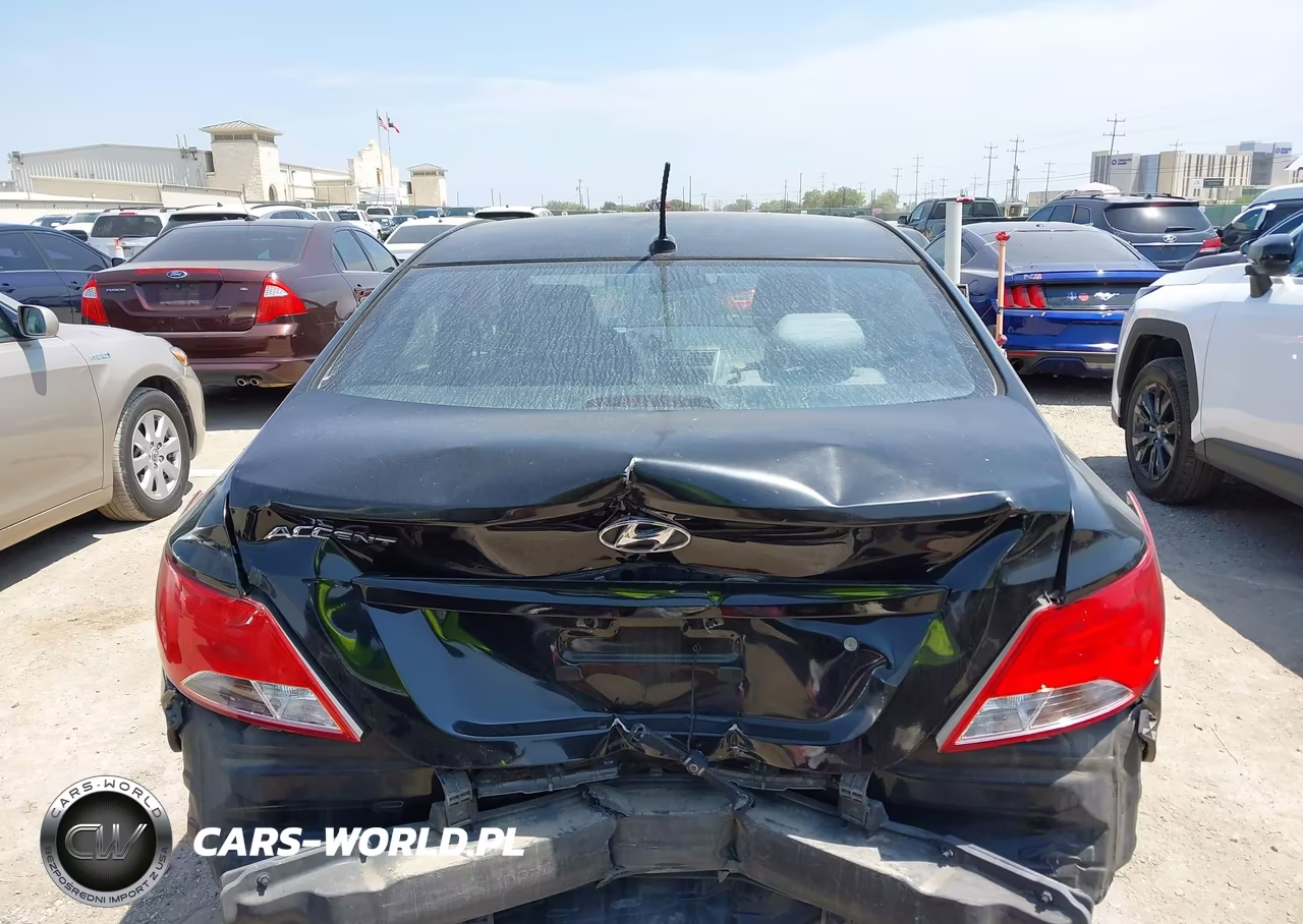 HYUNDAI ACCENT SE VIN:KMHCT4AE8GU102201 - 17