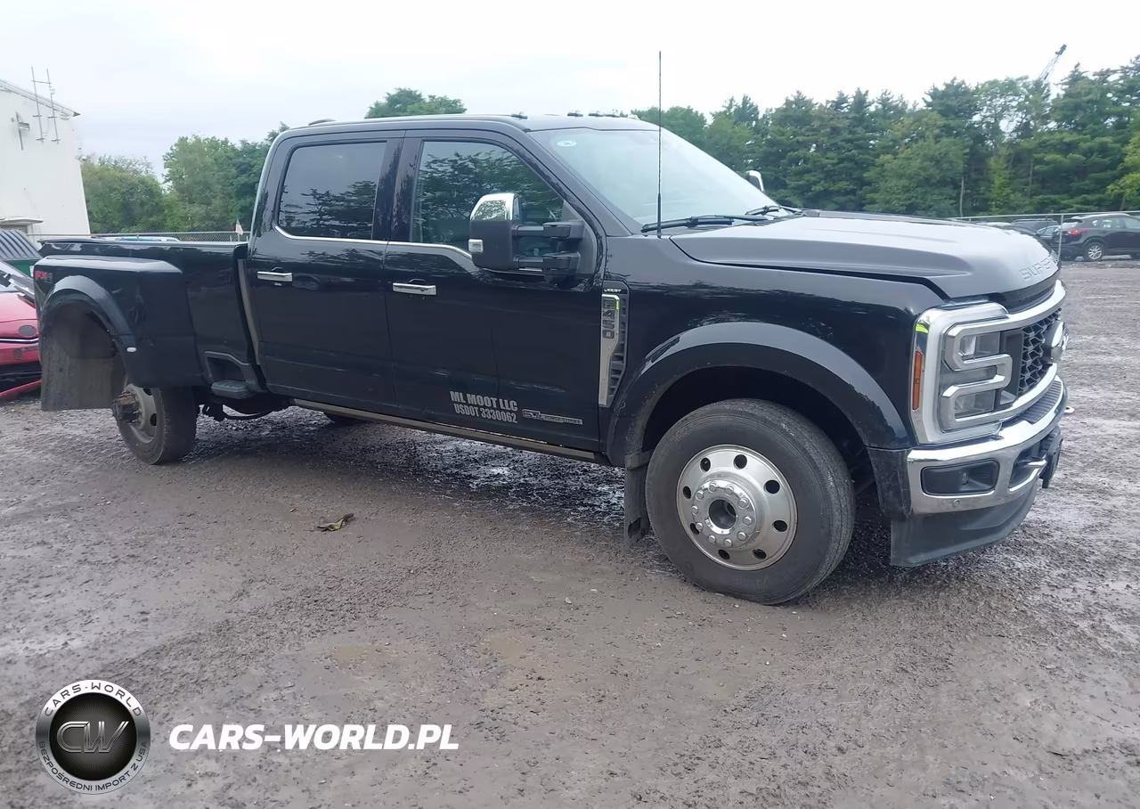 2024 Ford F-450 Lariat – zdjęcie 1 z 15