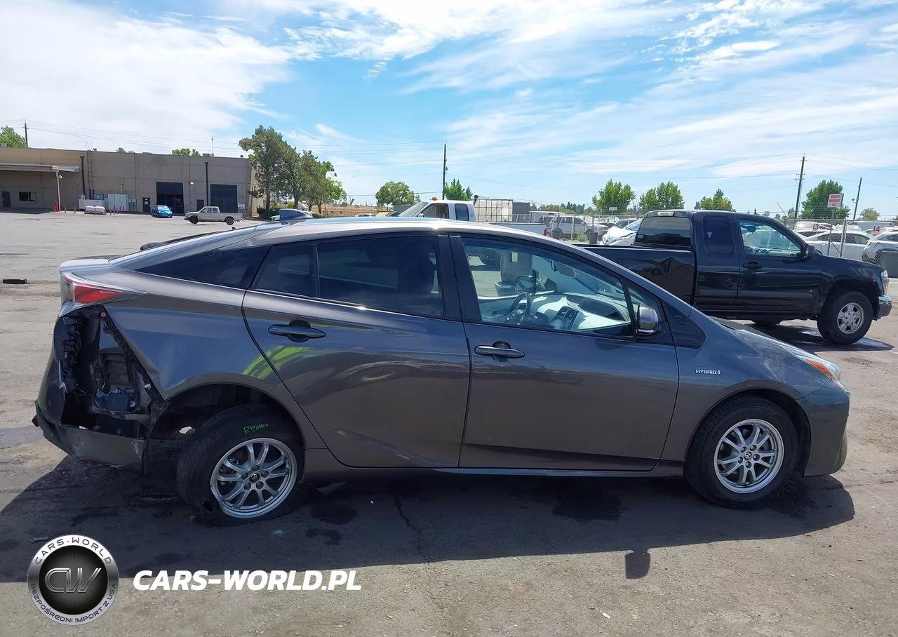 2017 Toyota Prius Four VIN:JTDKARFU9H3543717 - 13