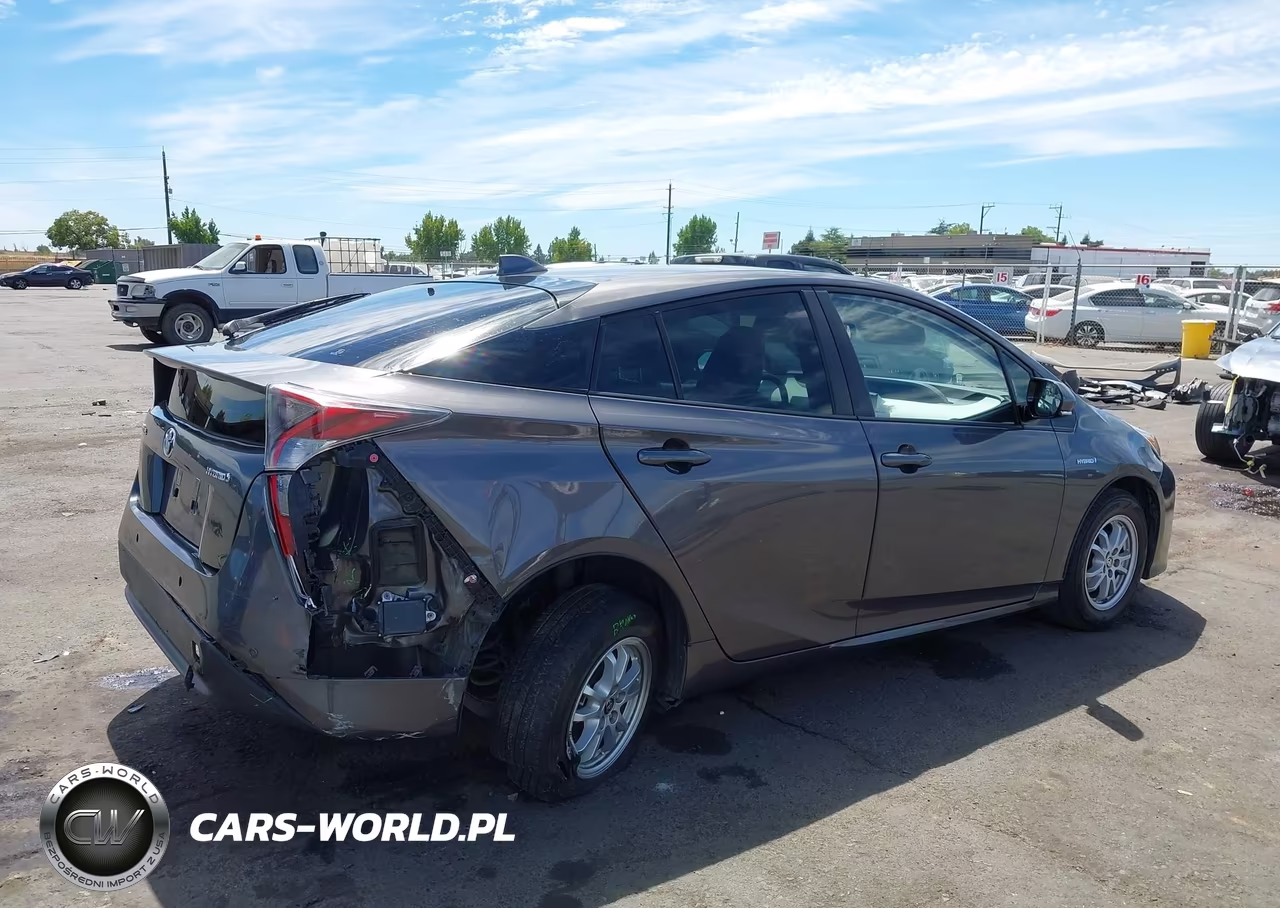 2017 Toyota Prius Four VIN:JTDKARFU9H3543717 - 6