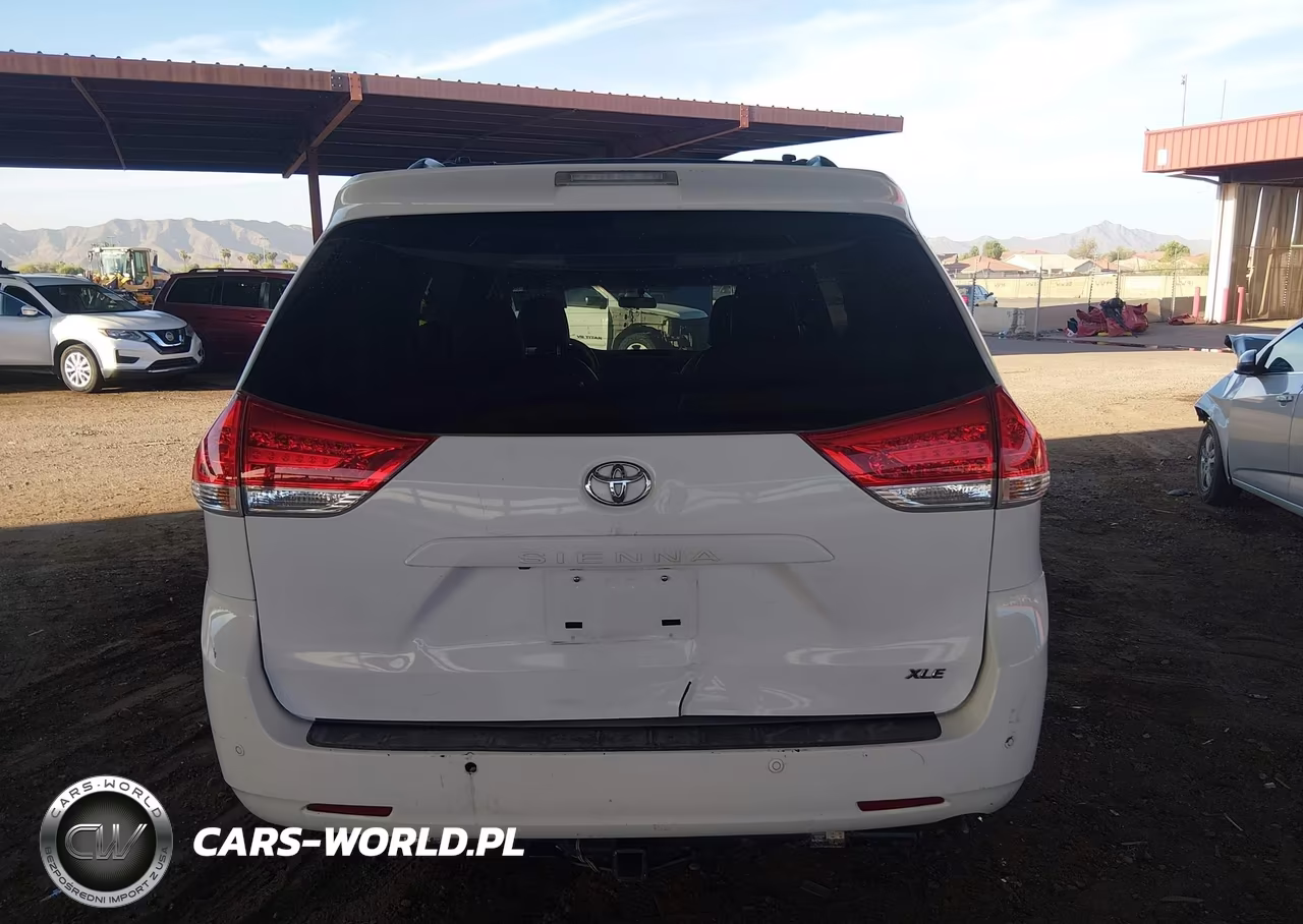 2012 Toyota Sienna Xle V6 8 Passenger VIN:5TDYK3DC4CS254993 - 16
