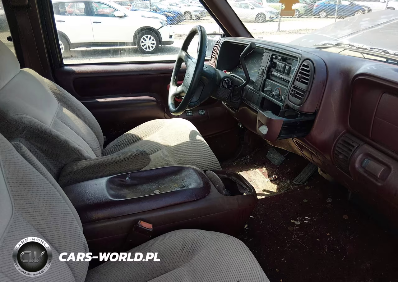1997 Chevrolet C1500 Fleetside VIN:2GCEC19R8V1161518 - 5