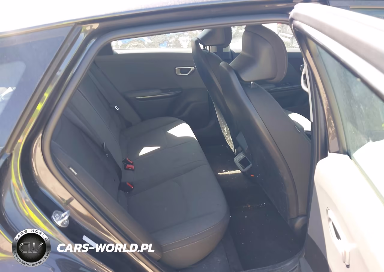 2025 Kia K4 Lxs VIN:3KPFT4DE8SE173497 - 8