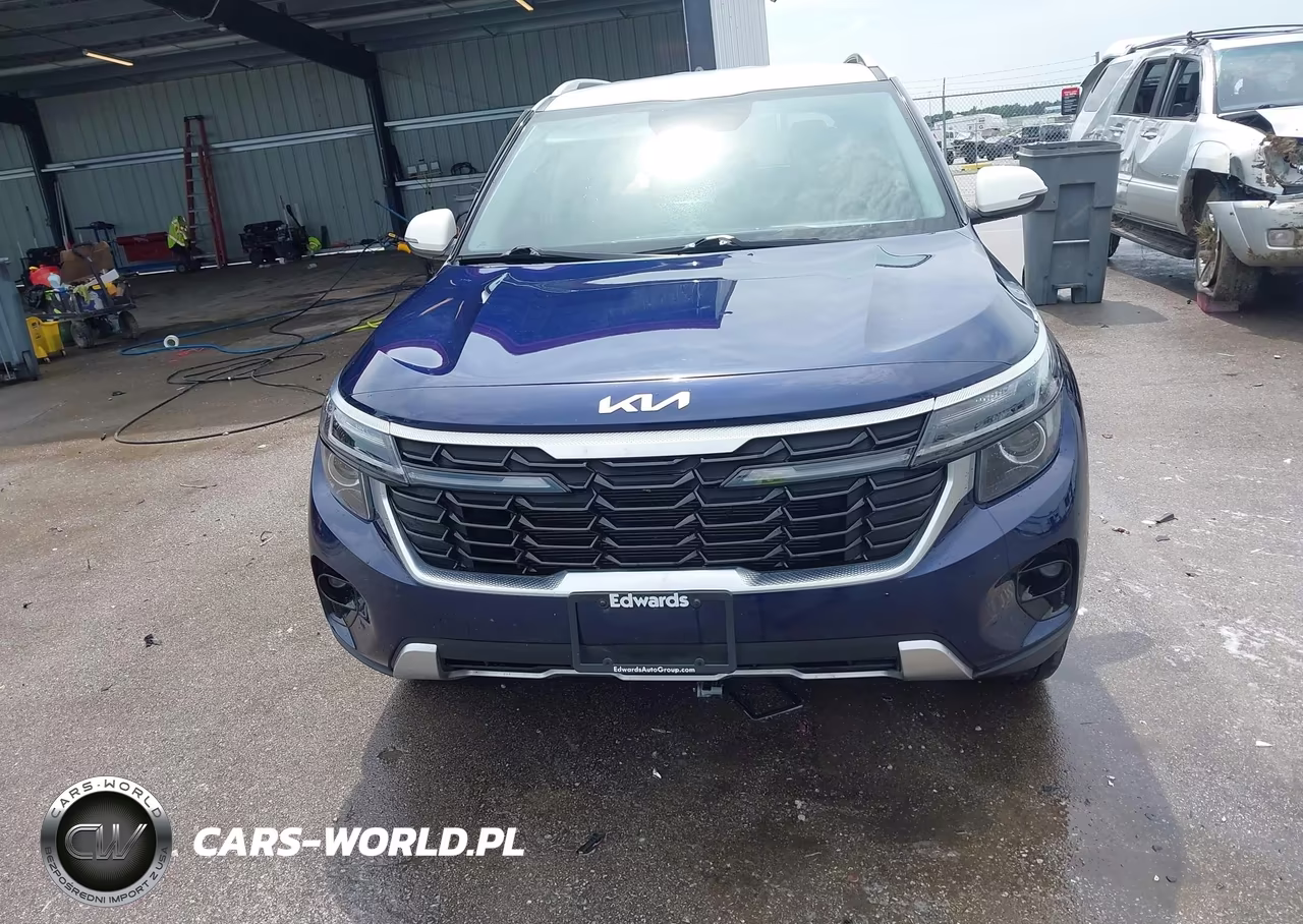 2024 Kia Seltos S VIN:KNDEUCAAXR7556551 - 13