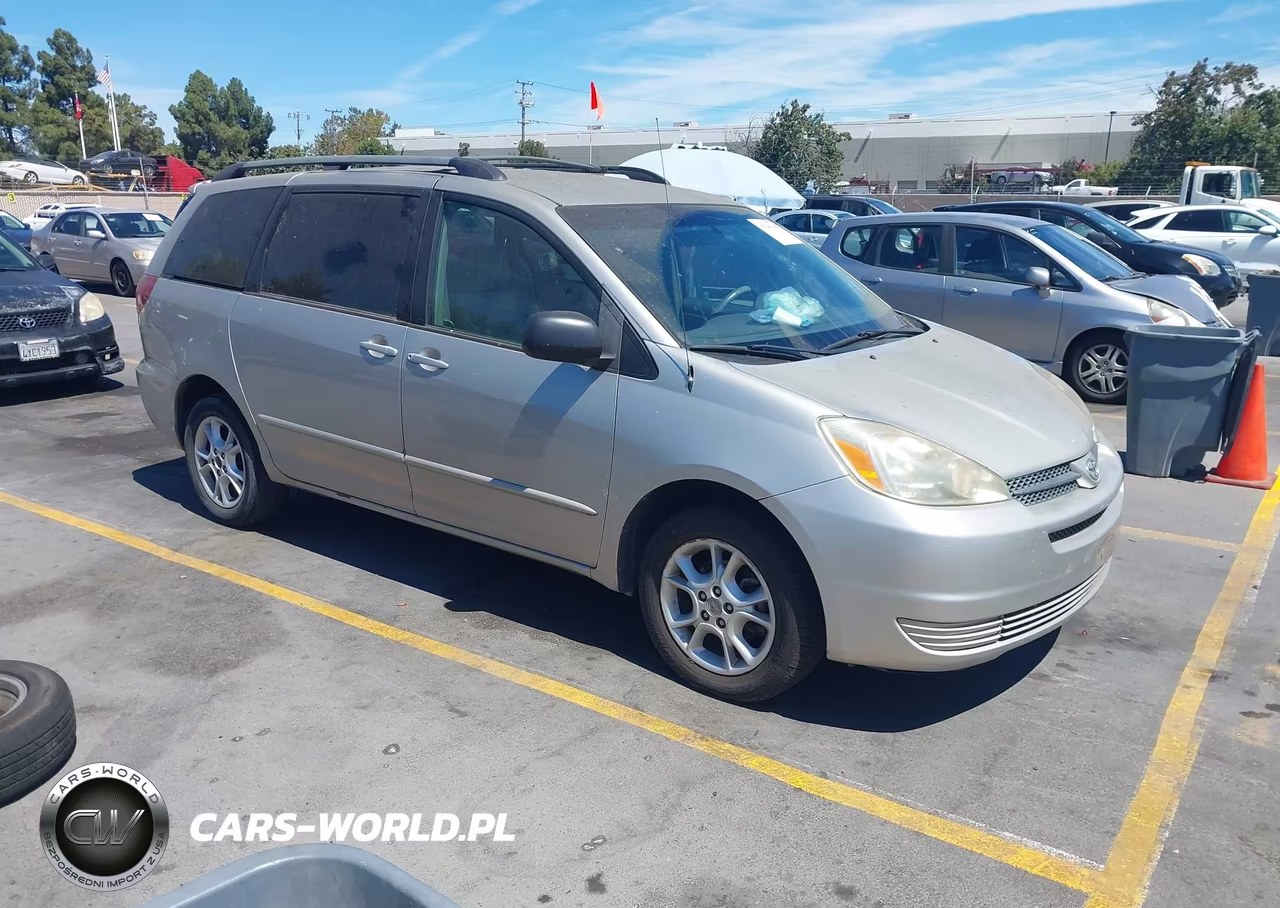 2004 Toyota Sienna Le