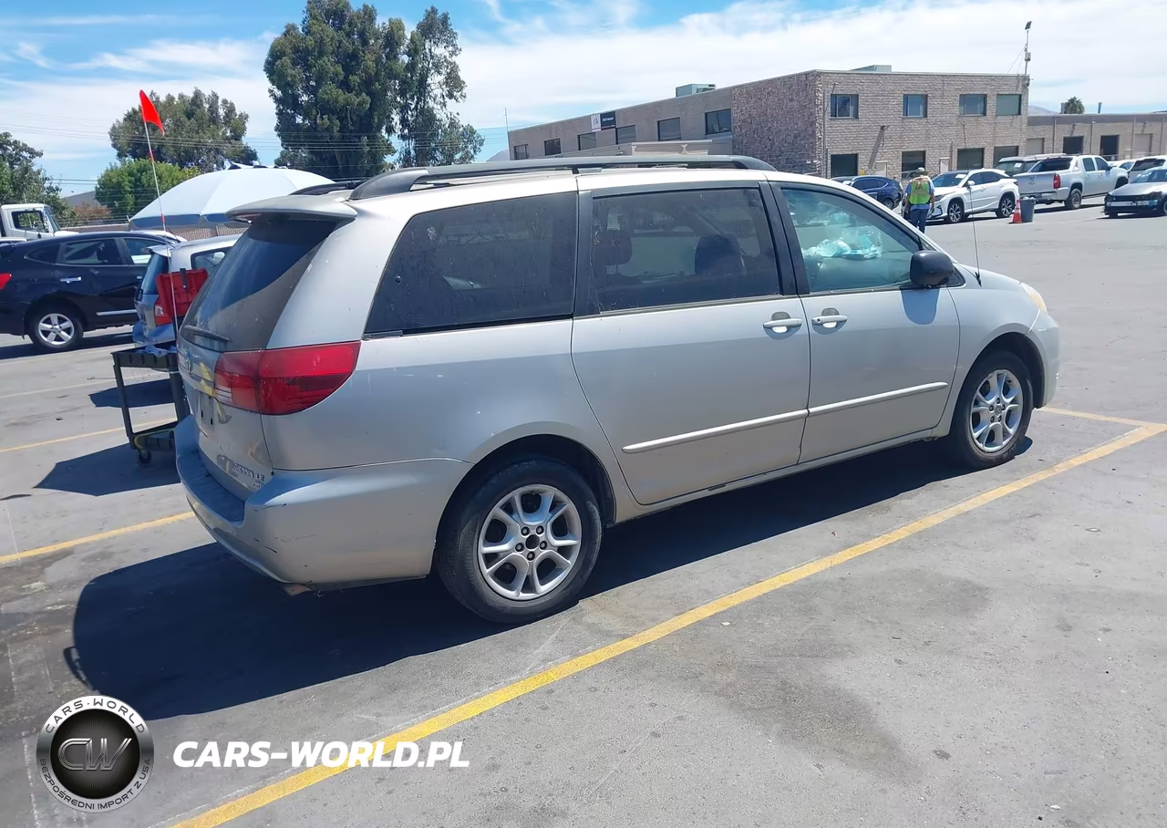 2004 Toyota Sienna Le VIN:5TDBA23C94S024369 - 4