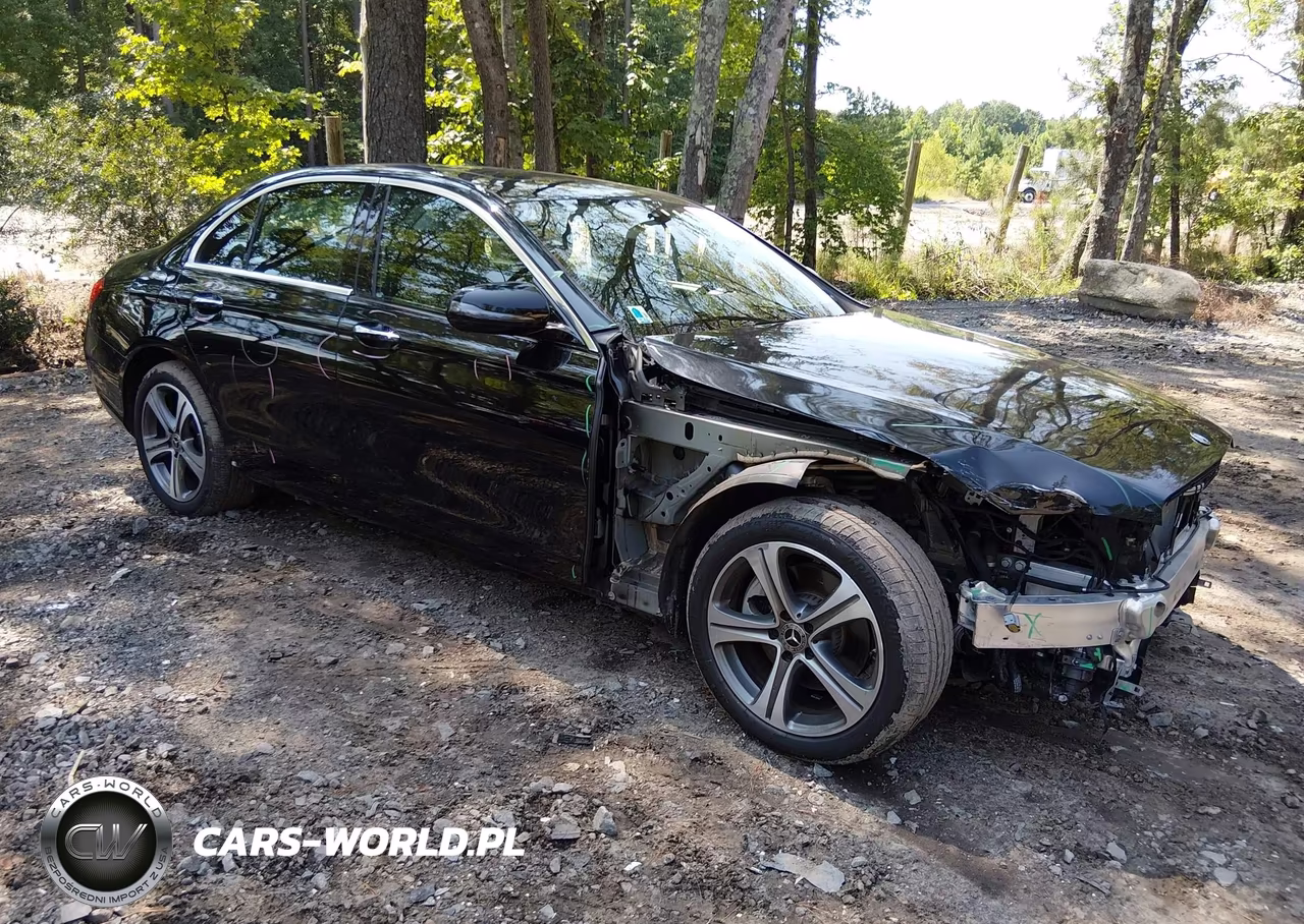 2018 Mercedes-Benz E 300 VIN:WDDZF4JB9JA480408 - 1