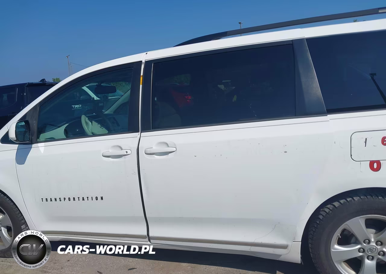 2013 Toyota Sienna Le V6 8 Passenger VIN:5TDKK3DC9DS321093 - 14