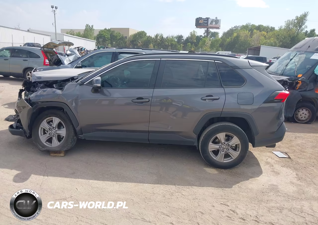 2024 Toyota Rav4 Xle VIN:2T3W1RFVXRW352722 - 14