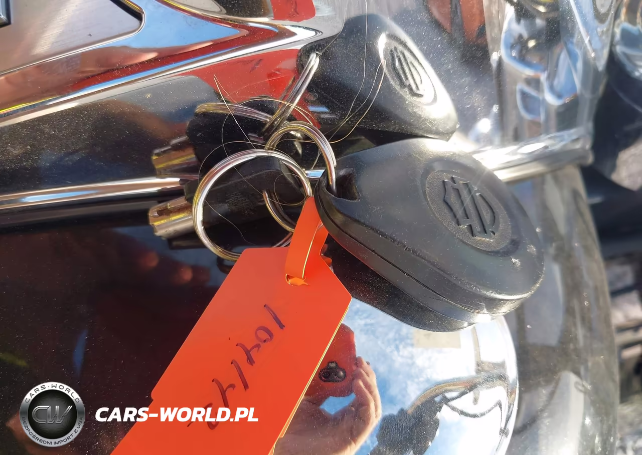 2019 Harley-Davidson Flhr VIN:1HD1FBC11KB617870 - 11