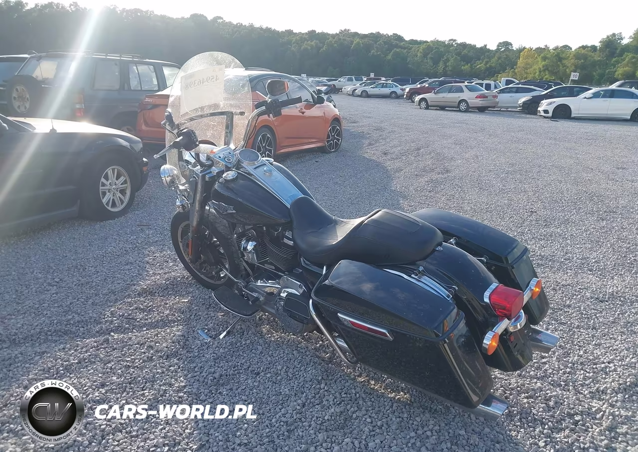 2019 Harley-Davidson Flhr VIN:1HD1FBC11KB617870 - 3