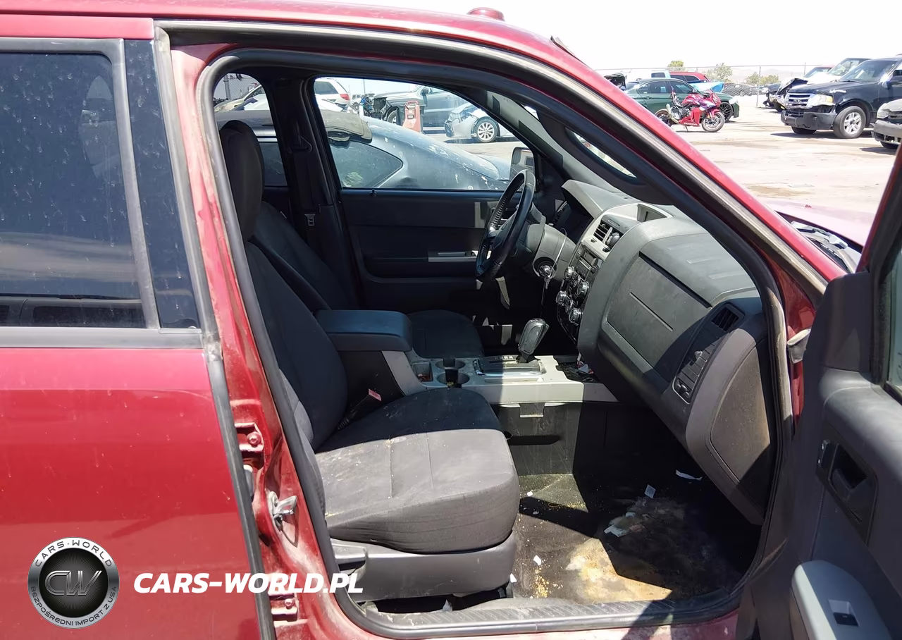 2012 Ford Escape Xlt VIN:1FMCU0DG2CKA77935 - 5