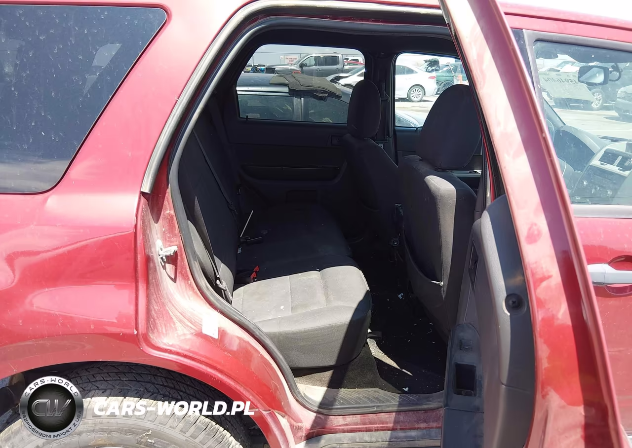 2012 Ford Escape Xlt VIN:1FMCU0DG2CKA77935 - 8