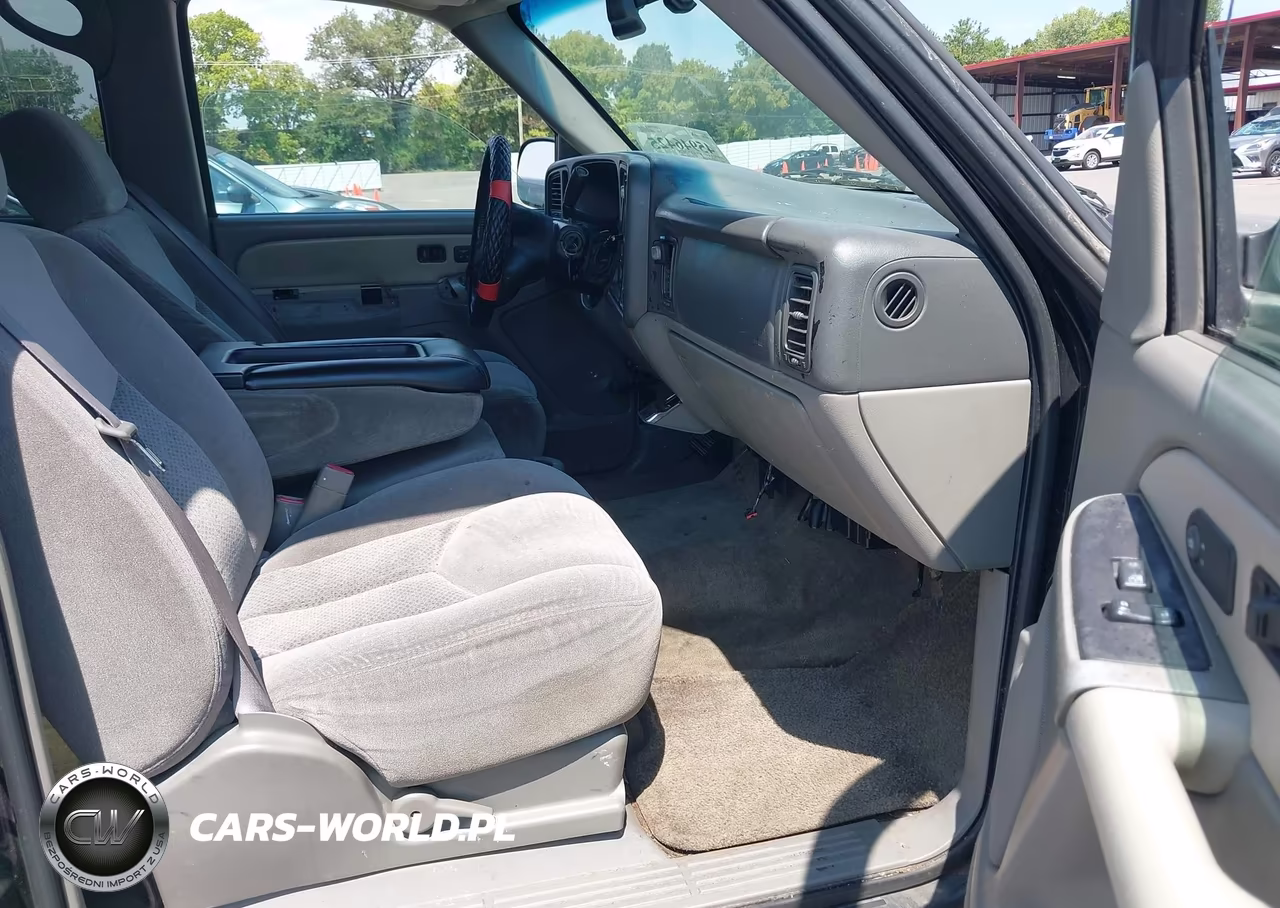 2004 Chevrolet Tahoe Ls VIN:1GNEC13V24J327873 - 5