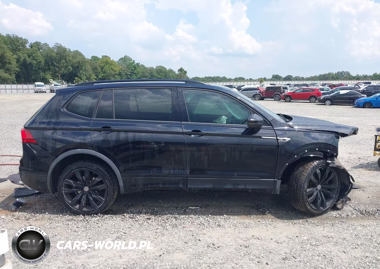 2020 Volkswagen Tiguan VIN:3VV3B7AX6LM161824 - 13