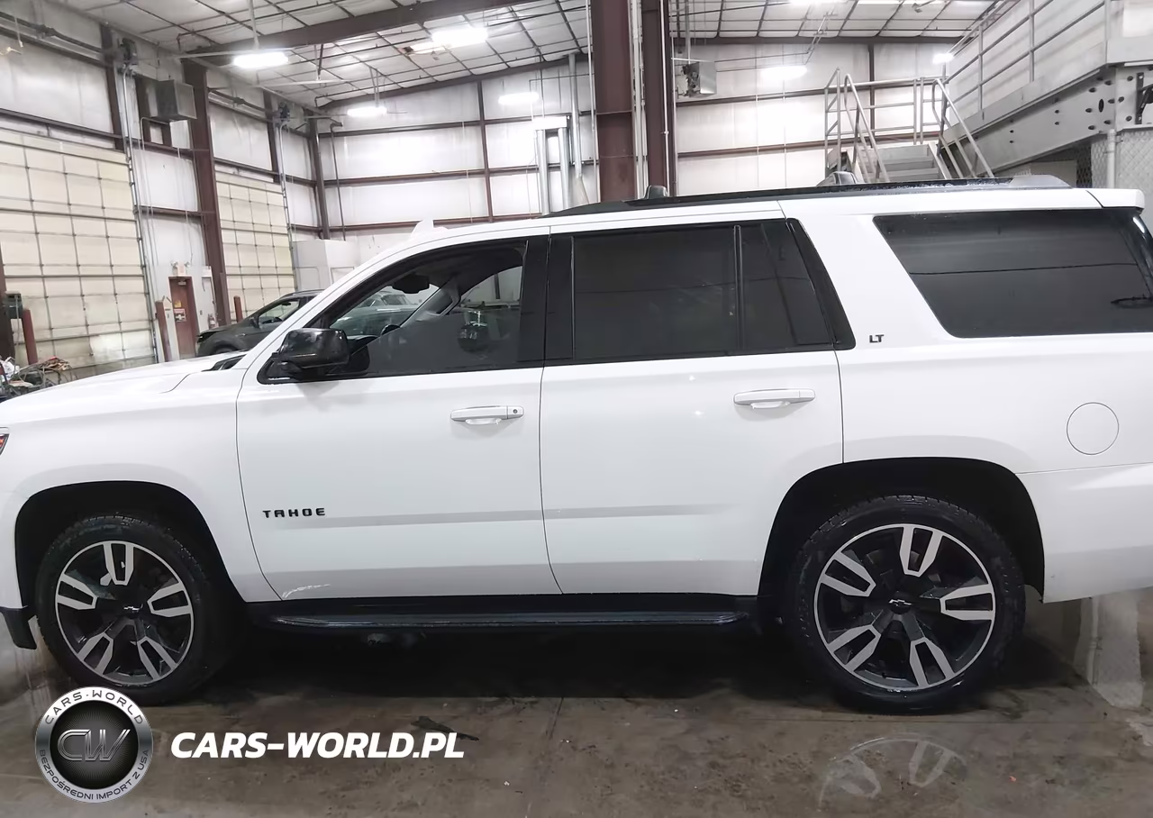 2018 Chevrolet Tahoe Lt VIN:1GNSKBKC8JR322220 - 14