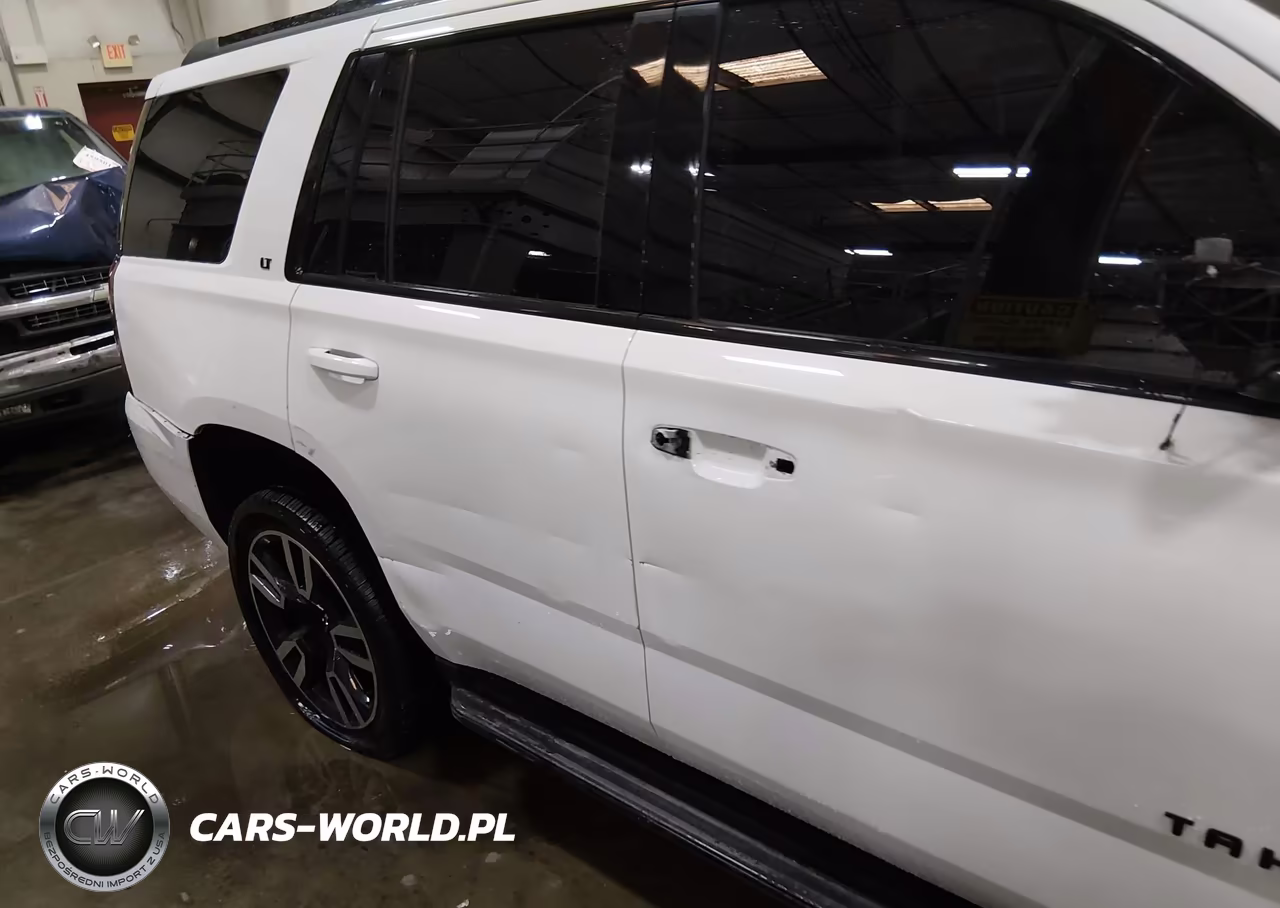 2018 Chevrolet Tahoe Lt VIN:1GNSKBKC8JR322220 - 6