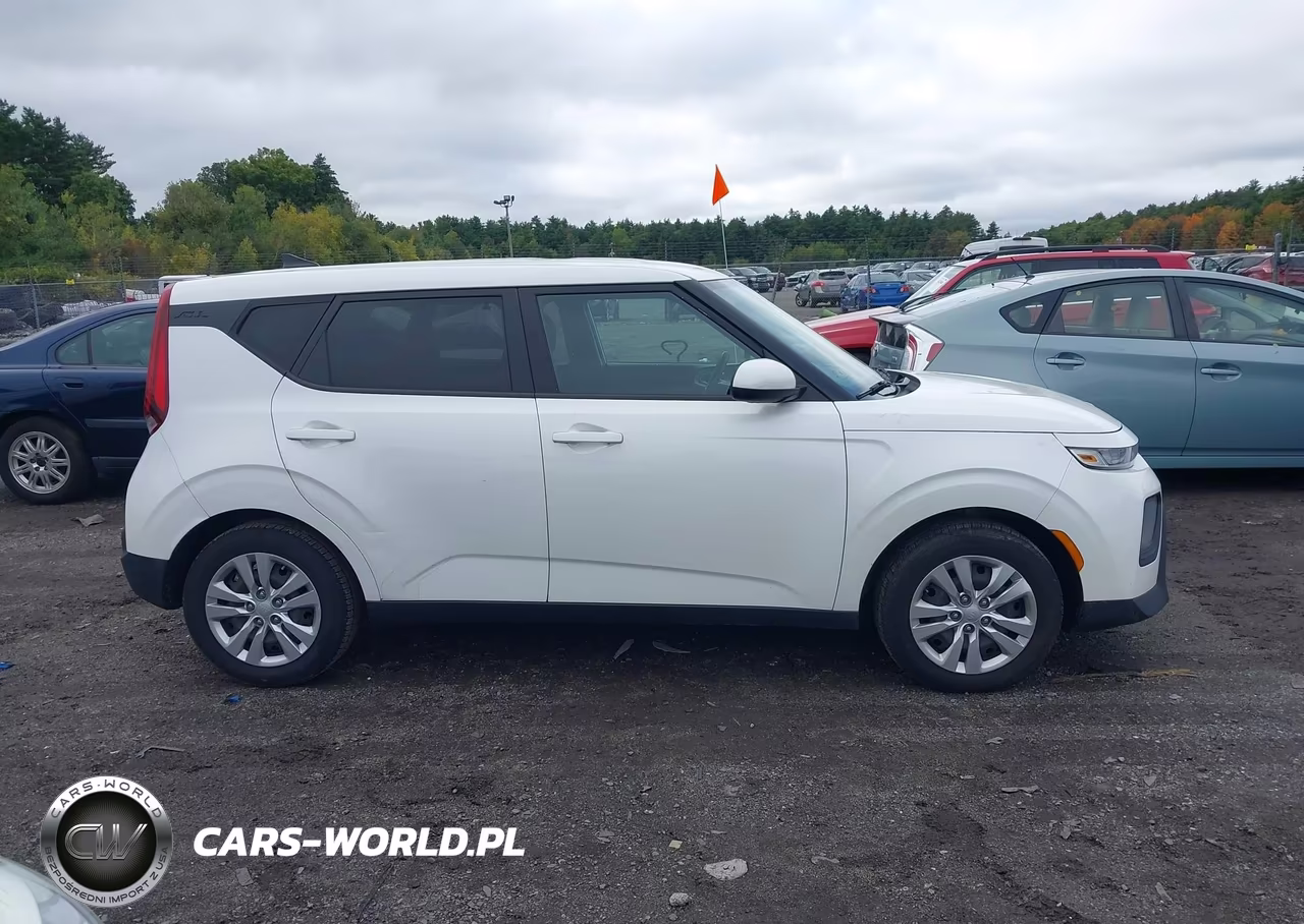 2021 Kia Soul Lx VIN:KNDJ23AU8M7760353 - 12