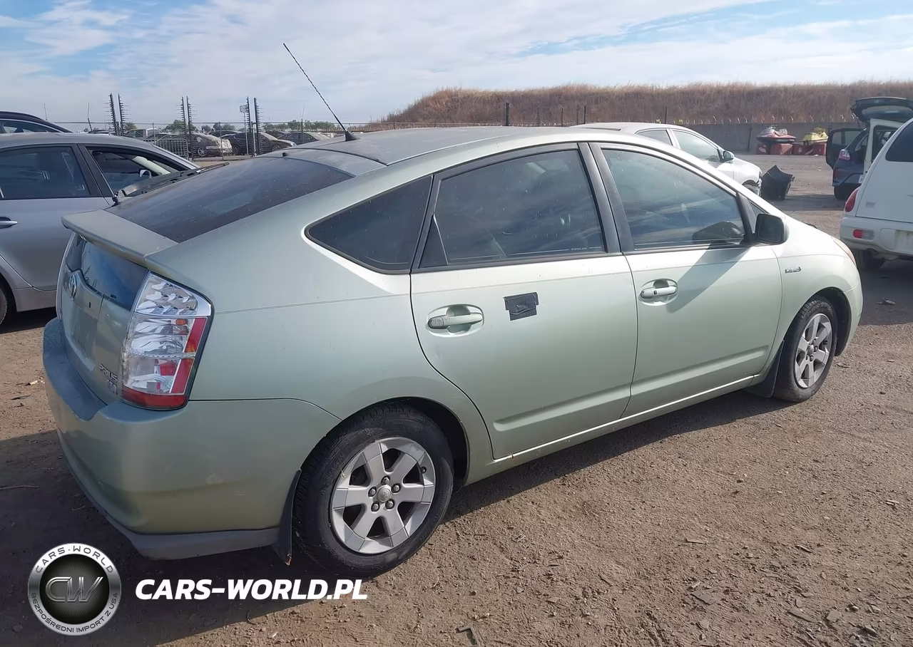 2008 Toyota Prius VIN:JTDKB20UX83413412 - 4