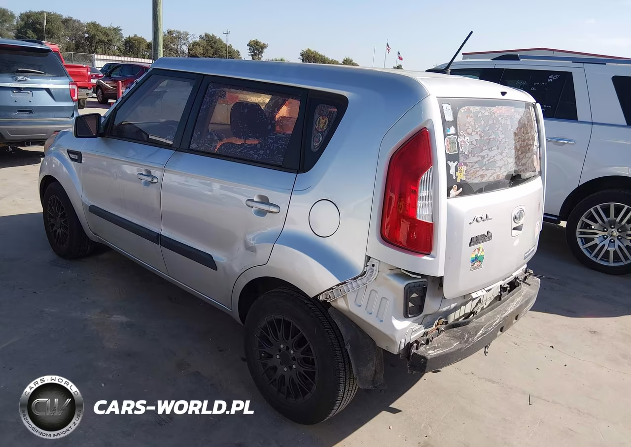 2012 Kia Soul VIN:KNDJT2A51C7380351 - 3