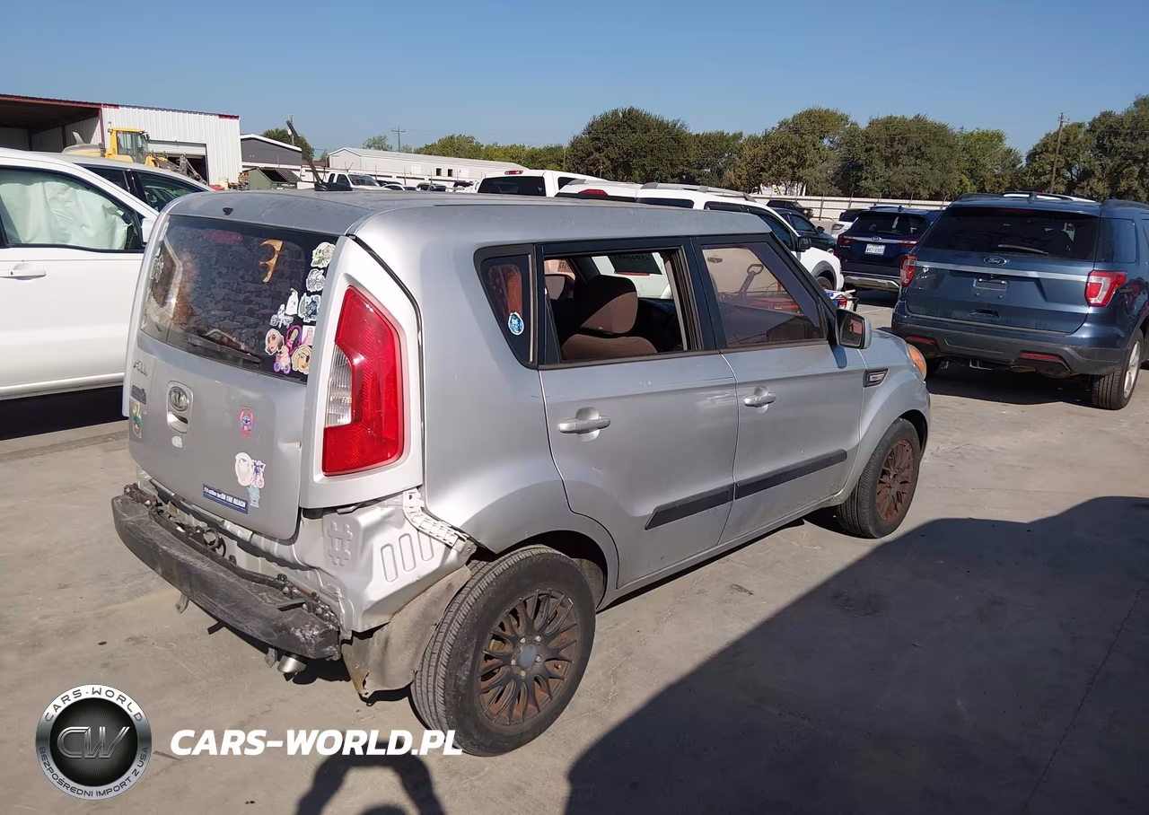 2012 Kia Soul VIN:KNDJT2A51C7380351 - 4