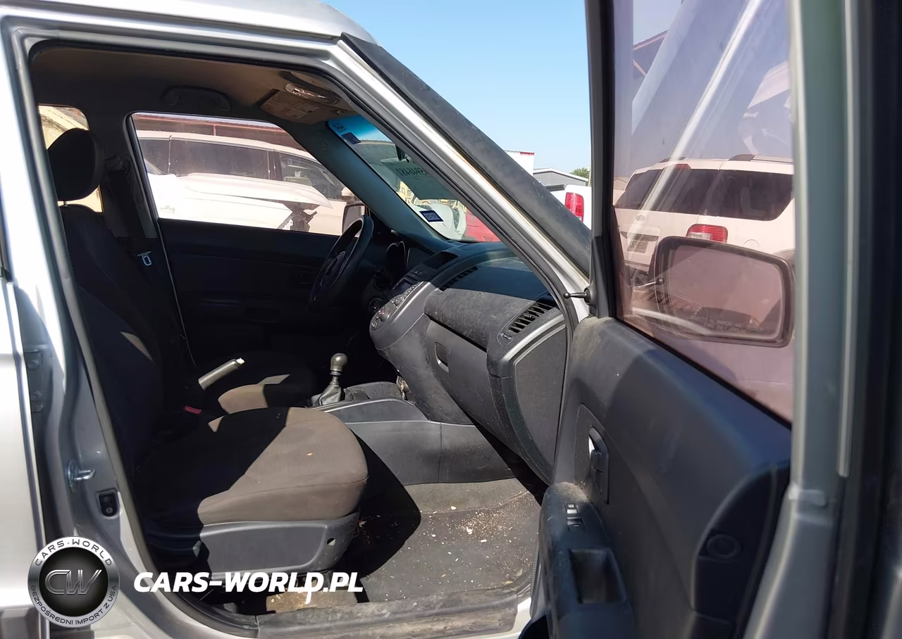 2012 Kia Soul VIN:KNDJT2A51C7380351 - 5
