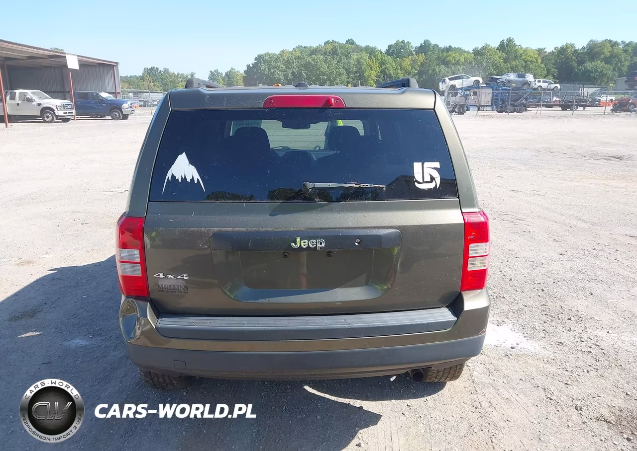 2016 Jeep Patriot Sport VIN:1C4NJRBB1GD512049 - 16