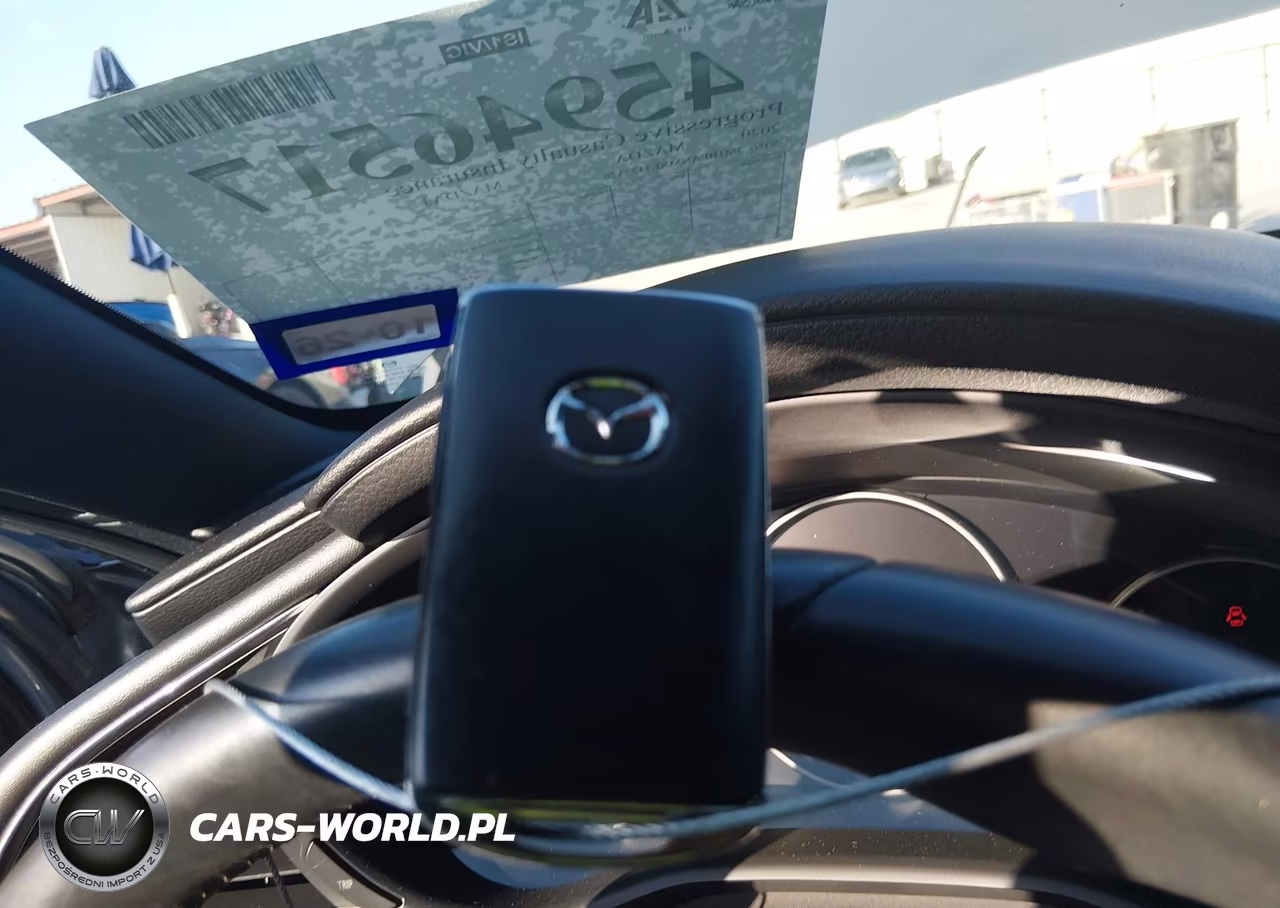 2020 Mazda Mazda3 Premium Package VIN:JM1BPANMXL1155370 - 11