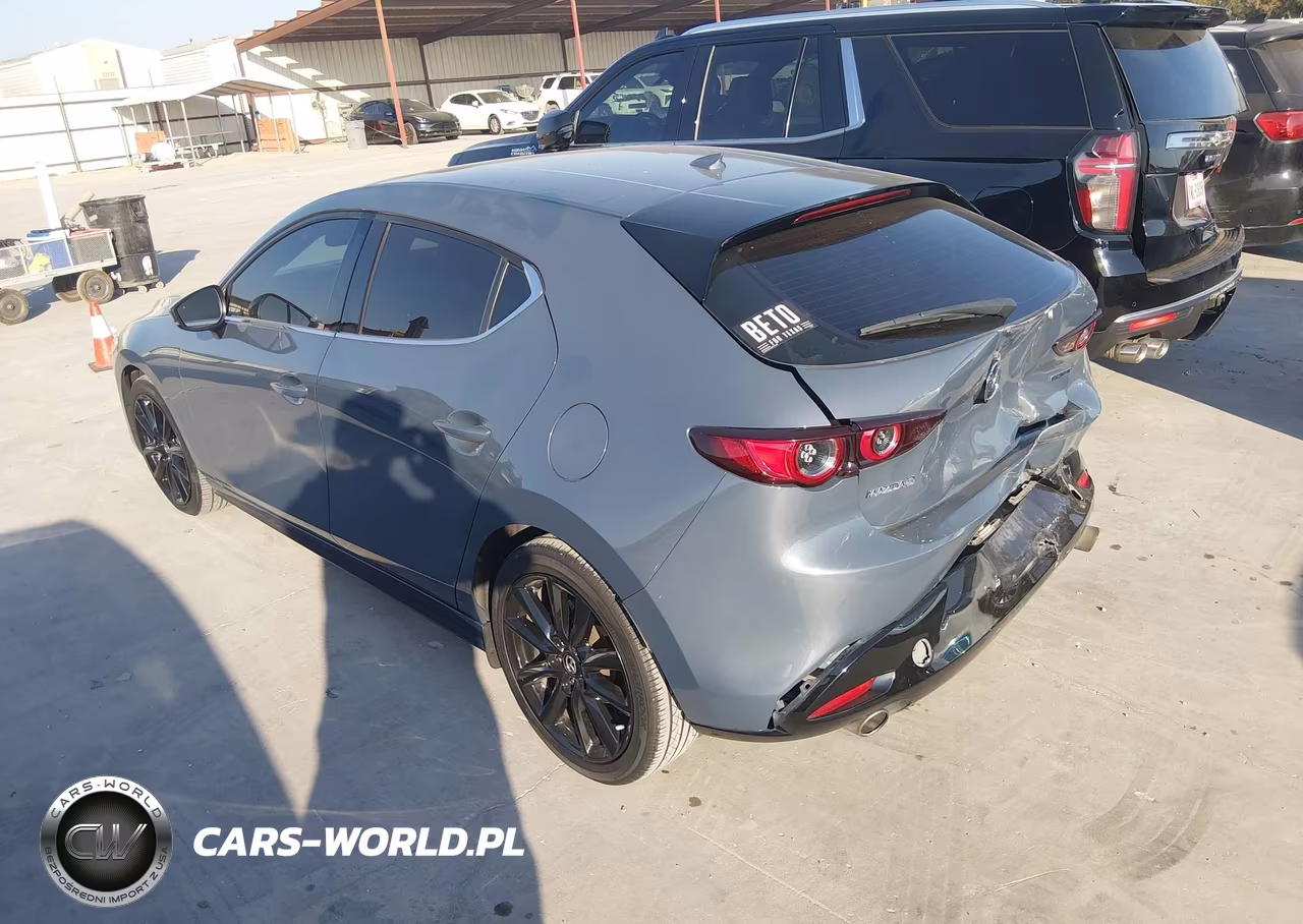 2020 Mazda Mazda3 Premium Package VIN:JM1BPANMXL1155370 - 3