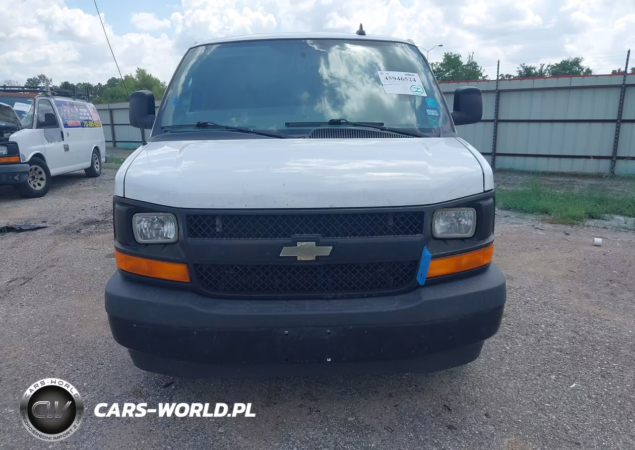 2017 Chevrolet Express 2500 Work Van VIN:1GCWGAFF0H1305432 - 12