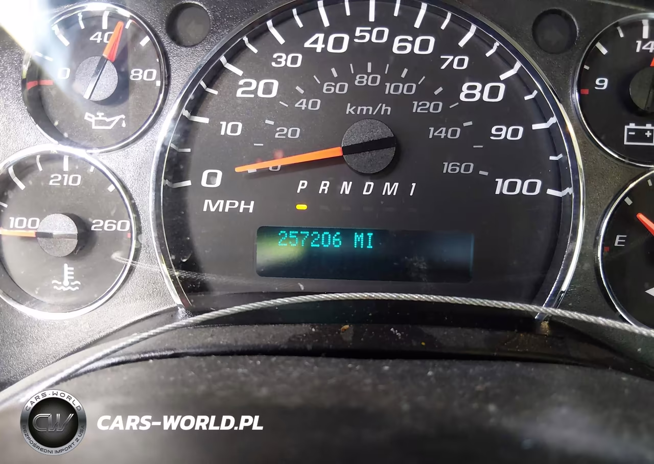 2017 Chevrolet Express 2500 Work Van VIN:1GCWGAFF0H1305432 - 15