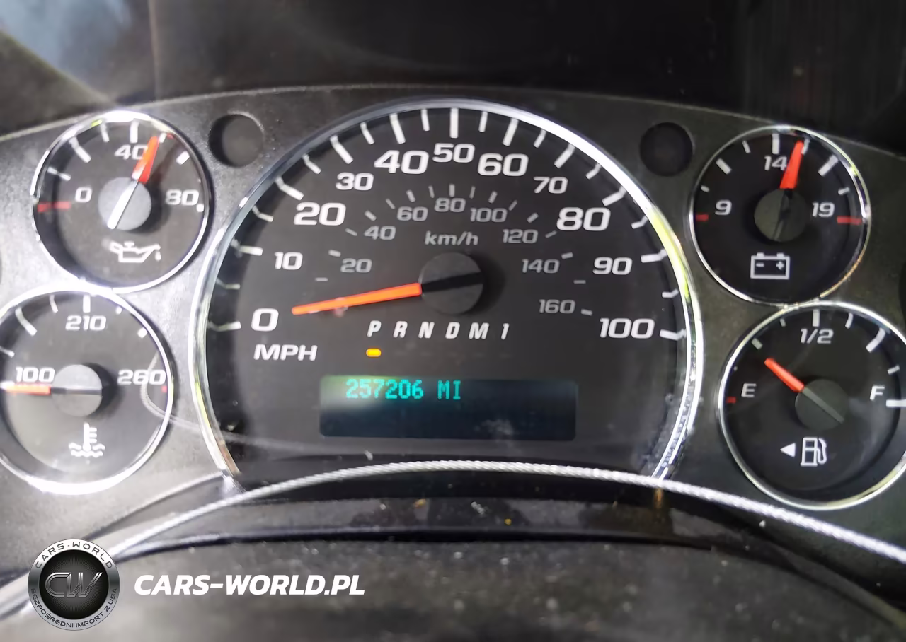 2017 Chevrolet Express 2500 Work Van VIN:1GCWGAFF0H1305432 - 7