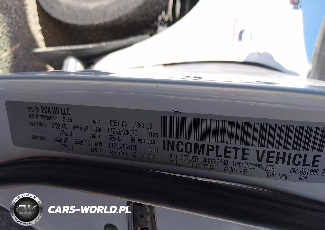 2019 Ram 3500 Chassis Tradesman-Slt-Laramie-Limited VIN:3C7WRTCL0KG620498 - 9