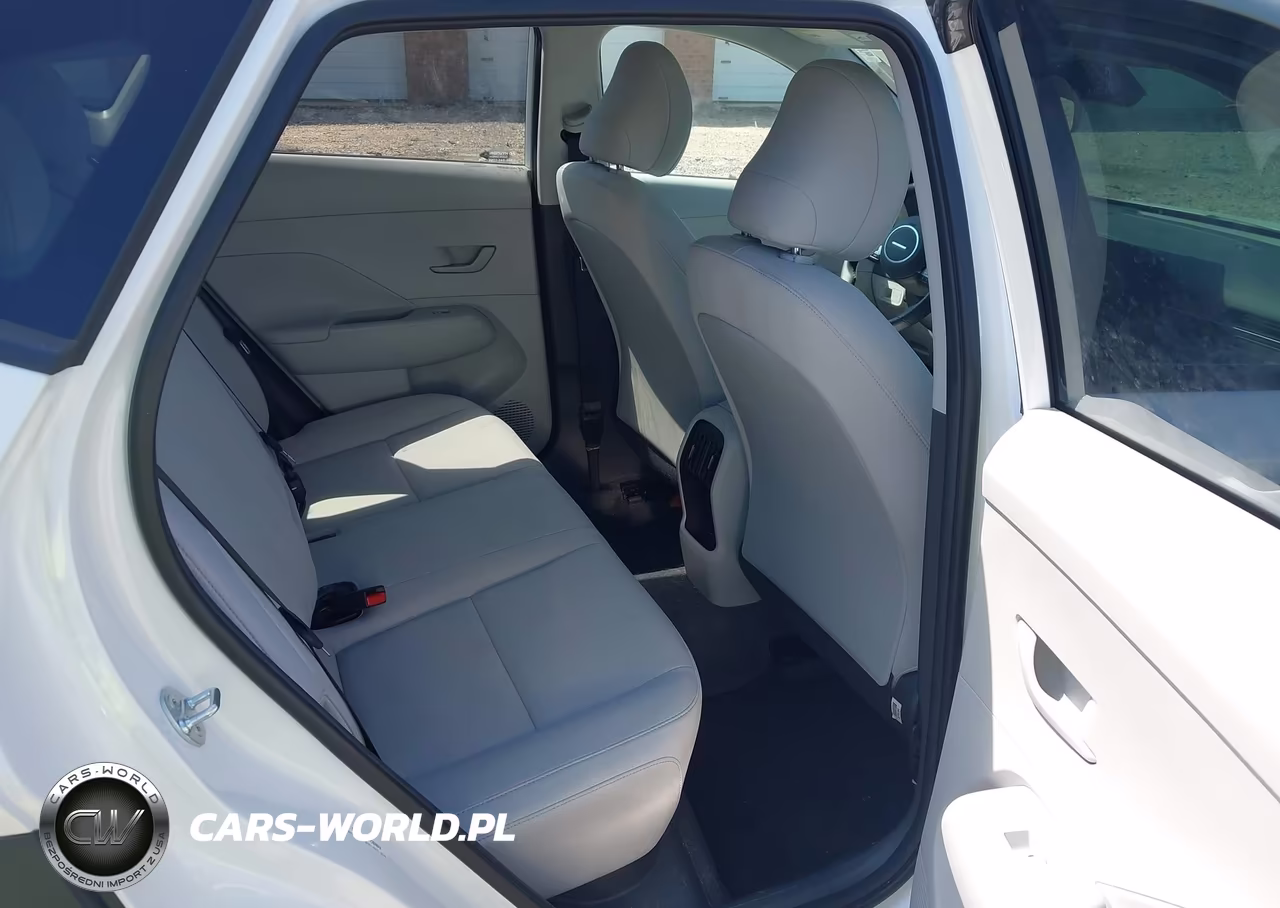 2025 Hyundai Kona Sel VIN:KM8HBCAB1SU218762 - 8